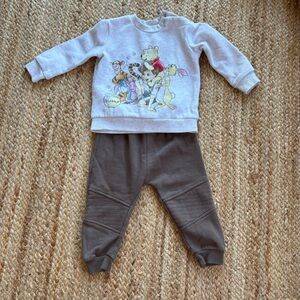 Winnie the Pooh Sweatshirt and Pants Set
